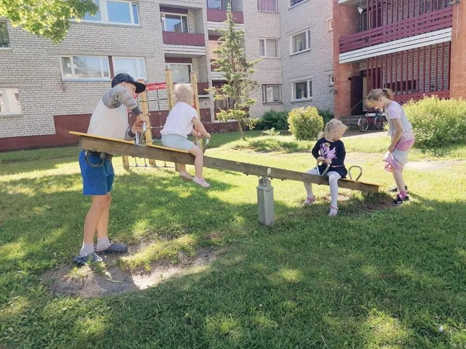 Hiiumaa Family Apartments Kärdla エクステリア 写真
